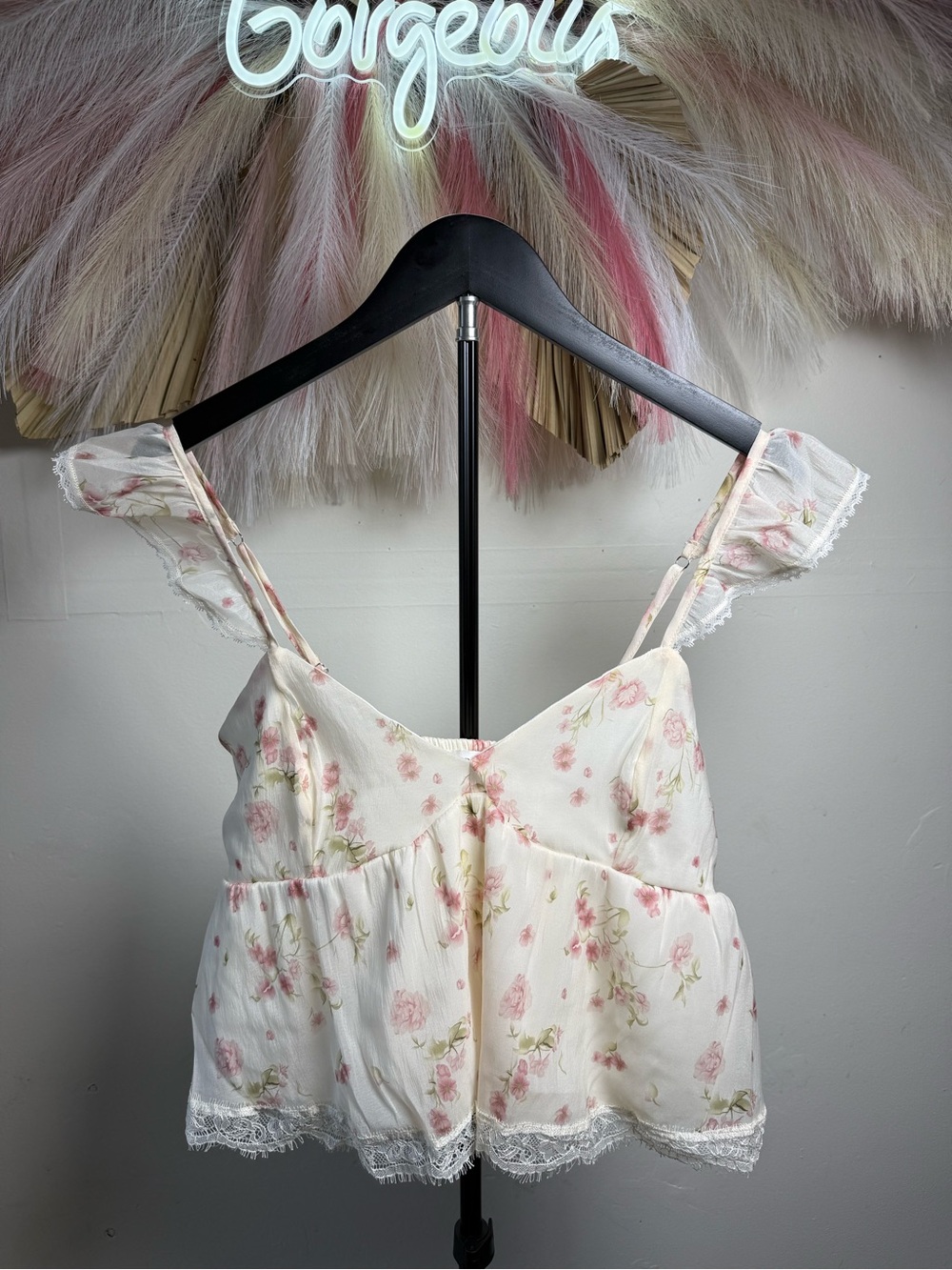 iris White Floral Lace-Trim Camisole with Pink Roses